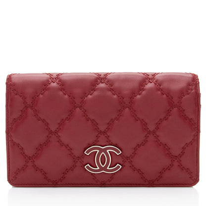 Chanel Leather Double Stitch CC Hamptons Yen Wallet