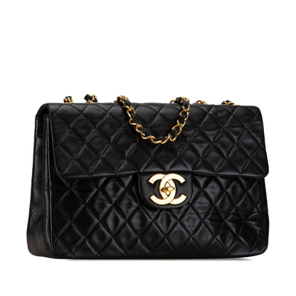 Chanel Maxi Classic Lambskin Single Flap (SHG-kQKahZ)