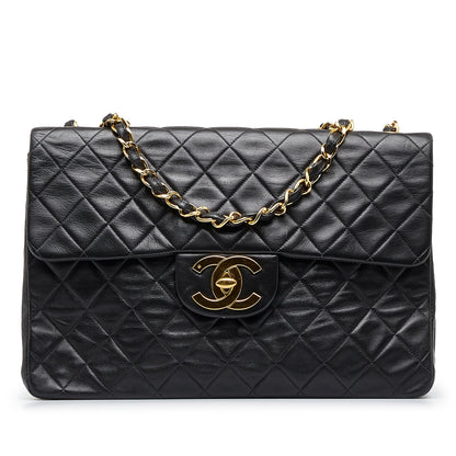 Chanel Maxi XL Classic Lambskin Single Flap (SHG-tSLYwQ)