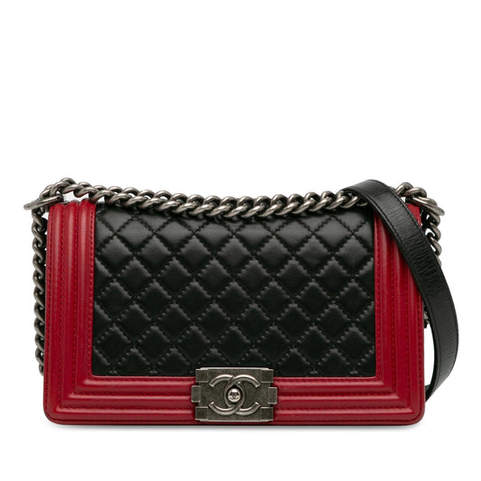 Chanel Medium Bicolor Lambskin Boy Flap (SHG-Qk8sN1)