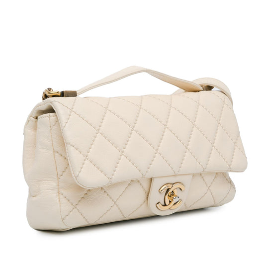 Chanel Medium Calfskin Urban Day Flap (SHG-zsil7K)