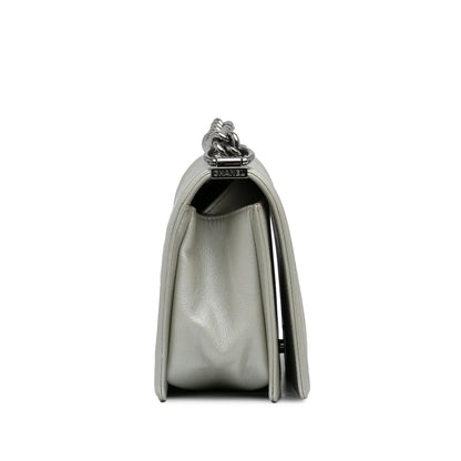 Chanel Medium Caviar Boy Flap Bag (SHG-ajMQXj)
