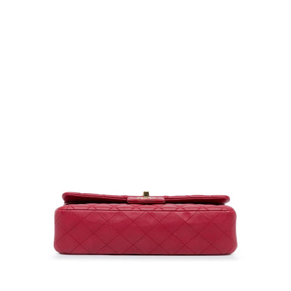 Chanel Medium Classic Lambskin Double Flap (SHG-oRuT74)