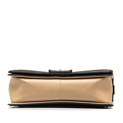 Chanel Medium Lambskin Boy Bicolor Flap Bag (SHG-rXdhO4)