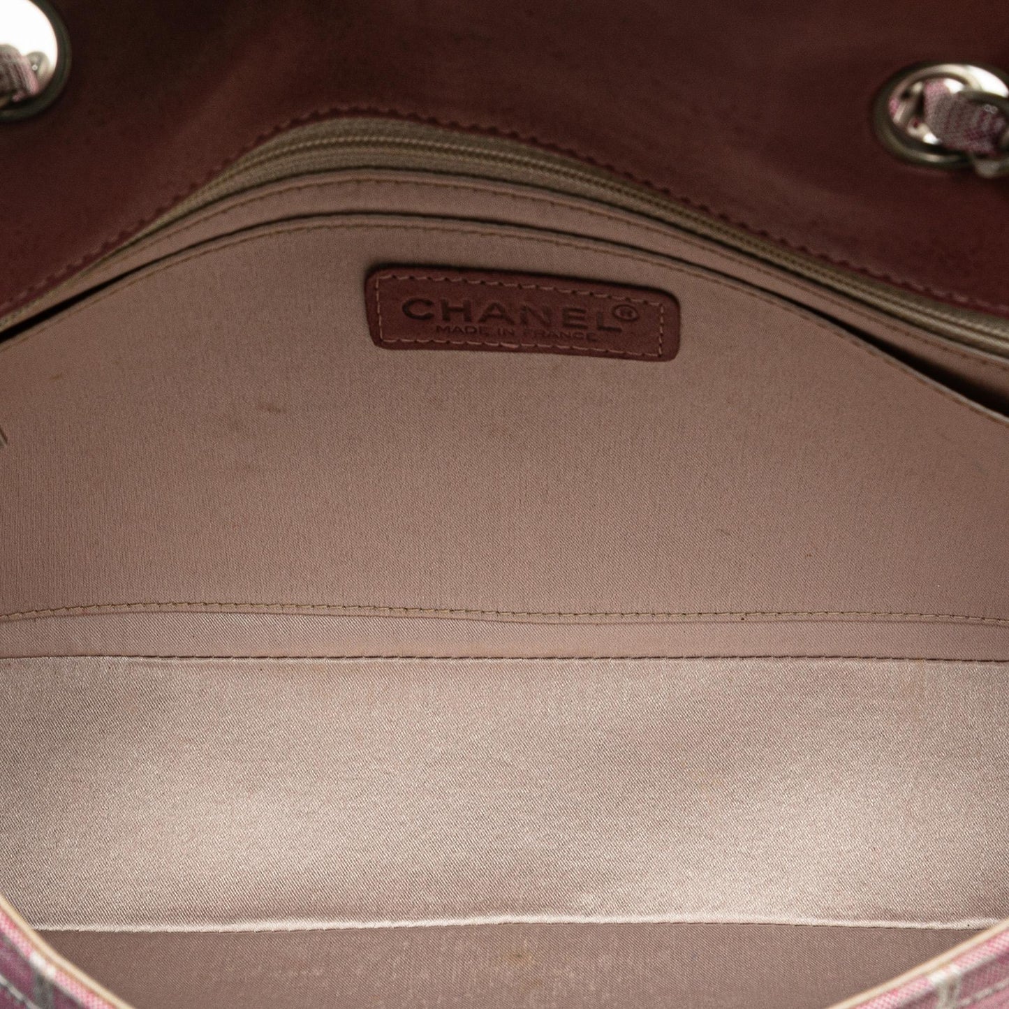 Chanel Medium New Travel Line Single Flap (SHG-uIyp6F)