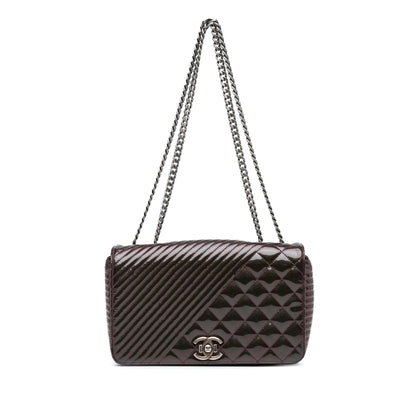 Chanel Medium Patent Coco Boy Flap (SHG-YE0eQ6)