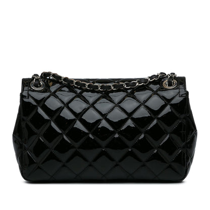 Chanel Medium Patent Coco Shine Flap (SHG-jeEdZZ)