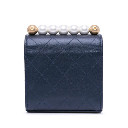 Chanel Mini Chic Pearls Crossbody (SHG-rcMm8Z)