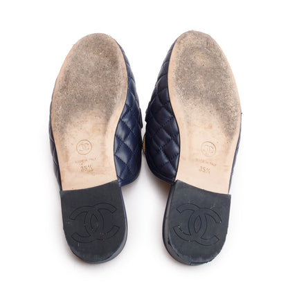 Chanel Navy Quilted Lambskin Leather Interlocking CC Logo  Chain Accent Mules, Size 35.5