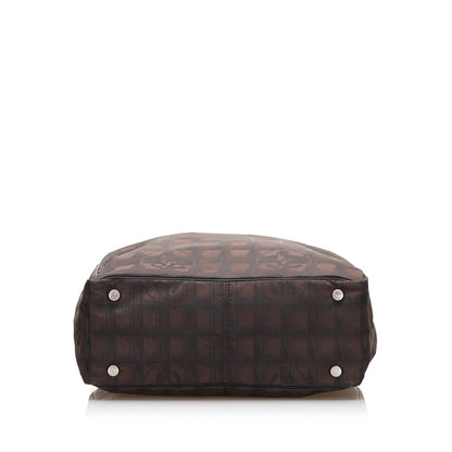 Chanel New Travel Line Handbag (SHG-cYPGJh)