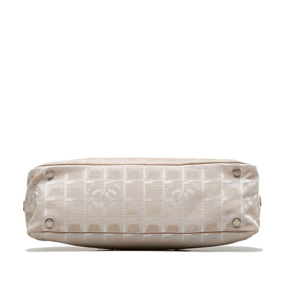 Chanel New Travel Line Handbag (SHG-thWTlc)