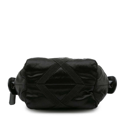 Chanel Nylon Grosgrain Lifestyle Clutch with Chain (SHG-UydKYK)