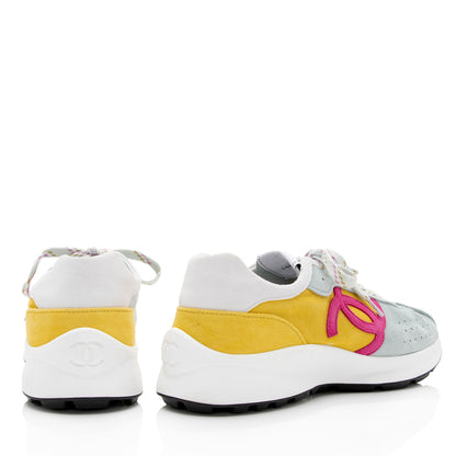 Chanel Perforated Suede Kidskin CC Sneakers - Size 10 / 40 (SHF-9fAeml)