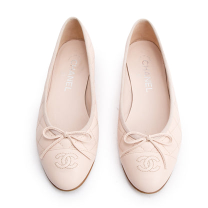 Chanel Pink Calfskin Leather Interlocking CC Logo Flats, Size 37