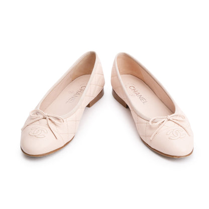 Chanel Pink Calfskin Leather Interlocking CC Logo Flats, Size 37