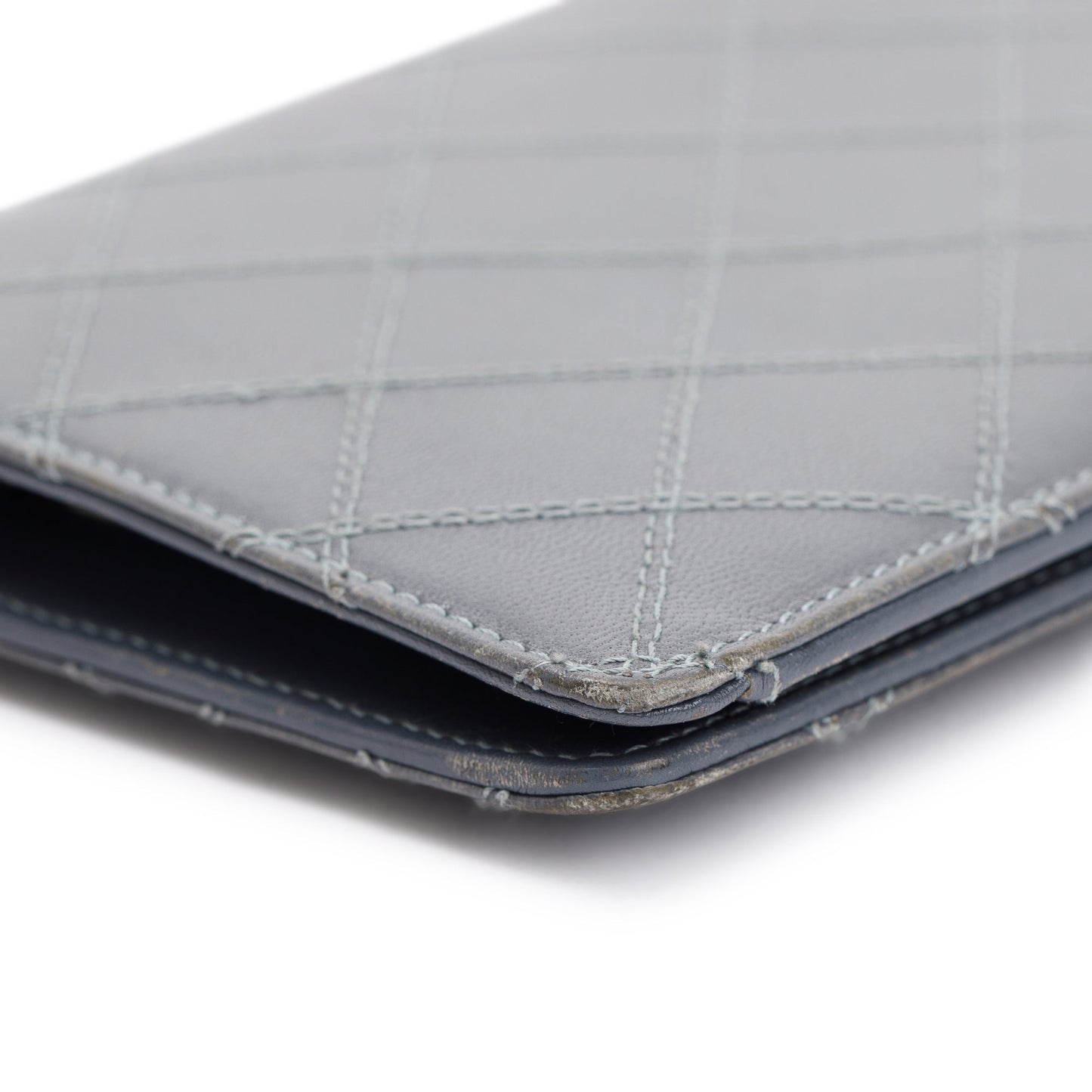 Chanel Quilted Calfskin/Lambskin Leather Yen Wallet