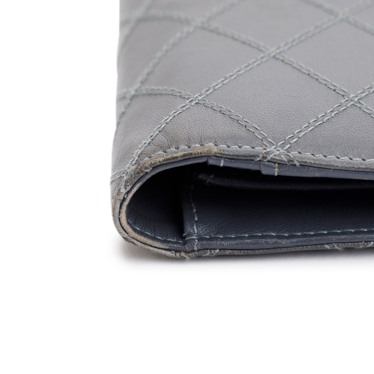 Chanel Quilted Calfskin/Lambskin Leather Yen Wallet