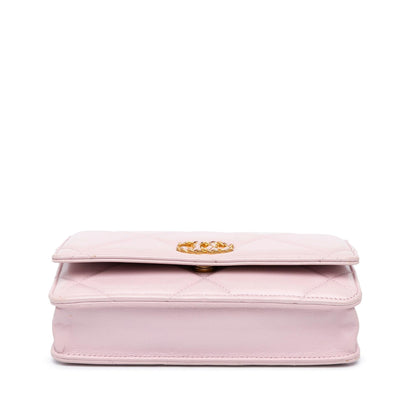 Chanel Quilted Lambskin 19 Wallet on Chain (SHG-td22ep)