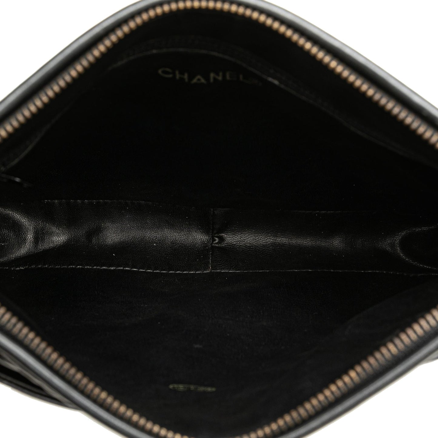 Chanel Quilted Lambskin Chain Crossbody (SHG-eCHc5i)
