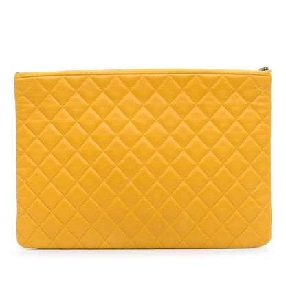 Chanel Quilted Lambskin O Case Clutch (SHG-d1f50a)
