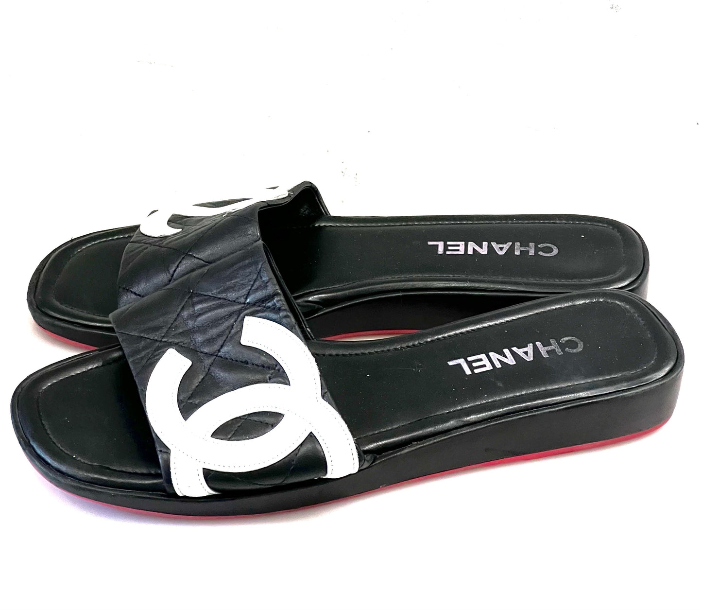 CHANEL QUILTED LEATHER CAMBON CC SLIDE SANDALS