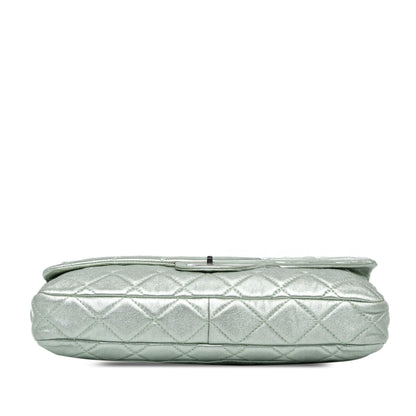 Chanel Reissue 2.55 Metallic Calfskin Roll Clutch (SHG-e9cHyV)