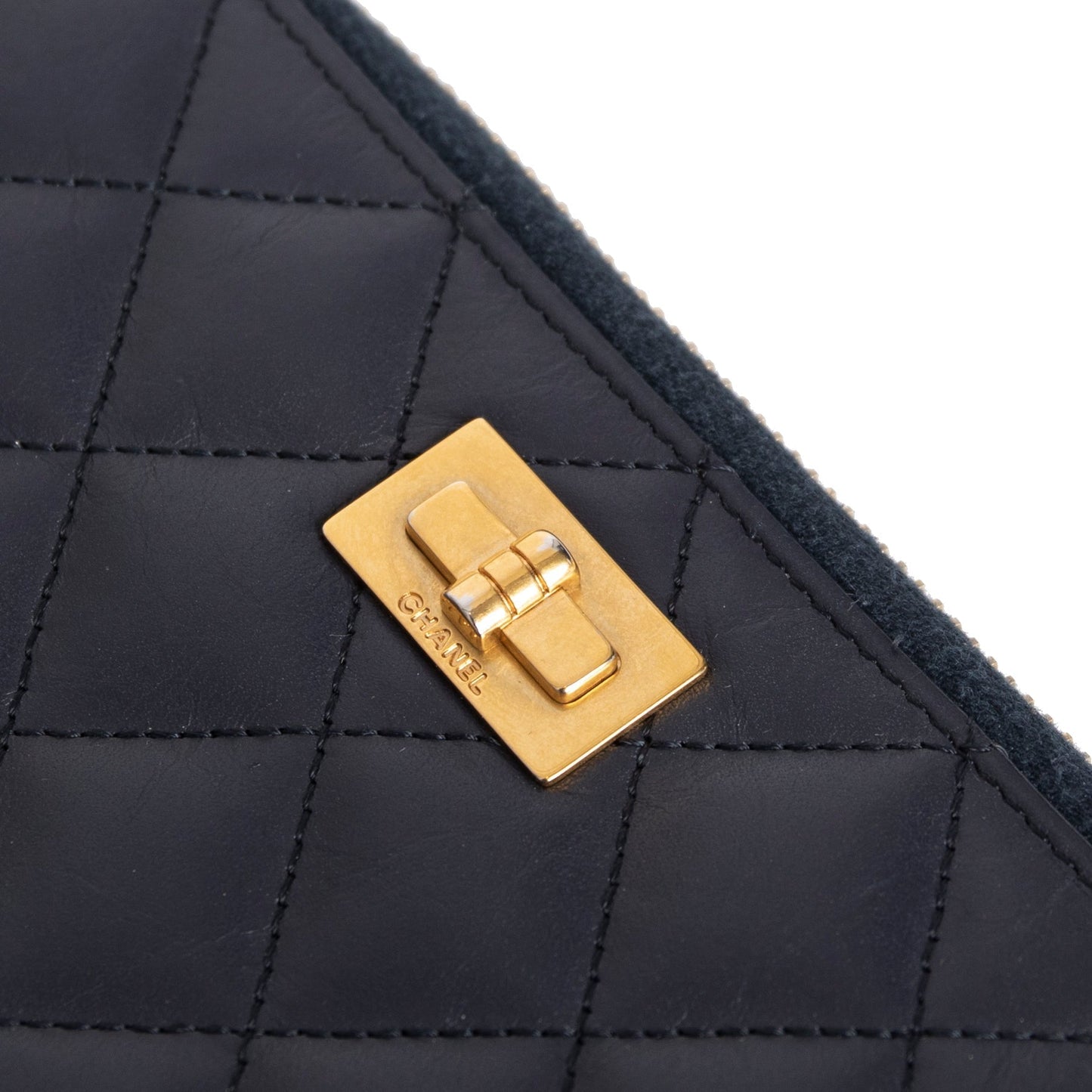 Chanel Reissue Leather Zip Wallet