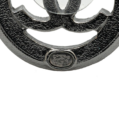 Chanel Ruthenium Pearl CC Round Push Back Earrings (SHG-Y0WMQt)