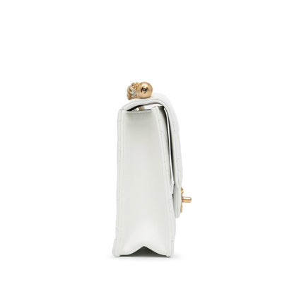 Chanel Small Lambskin Chic Pearls Flap (SHG-aY4p5K)