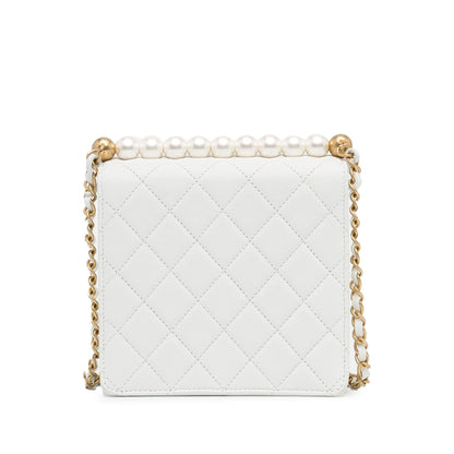 Chanel Small Lambskin Chic Pearls Flap (SHG-aY4p5K)