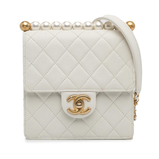 Chanel Small Lambskin Chic Pearls Flap (SHG-YnWZht)