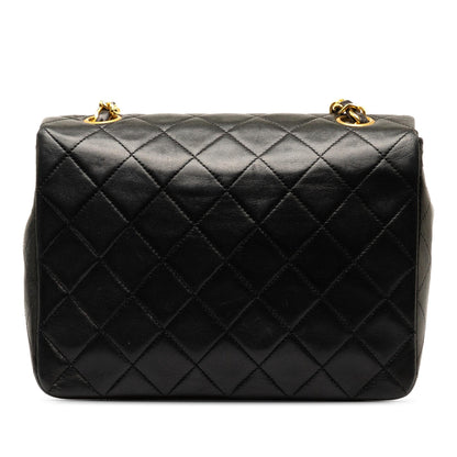 Chanel Square Classic Quilted Lambskin Flap (SHG-UItkKW)