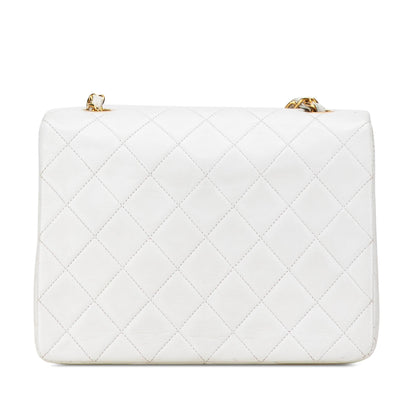 Chanel Square Classic Quilted Lambskin Flap (SHG-iqwoWK)