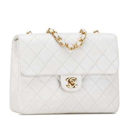 Chanel Square Classic Quilted Lambskin Flap (SHG-iqwoWK)