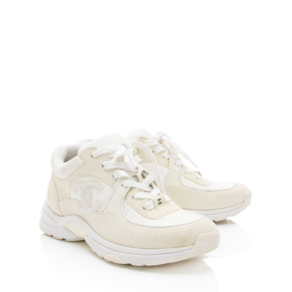 Chanel Suede Calfskin CC Sneakers - Size 7.5 / 37.5 (SHF-nLOm4F)