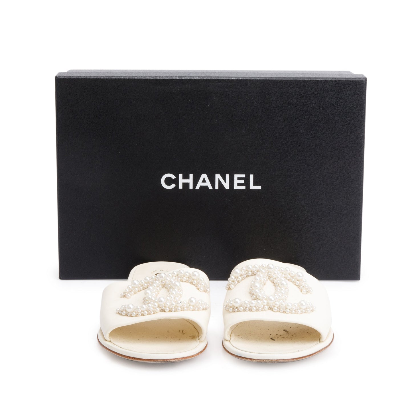 Chanel White Calfskin Leather Faux Pearl CC Slide Sandals, Size 40