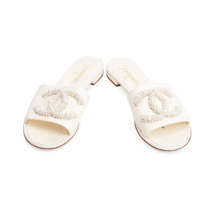 Chanel White Calfskin Leather Faux Pearl CC Slide Sandals, Size 40