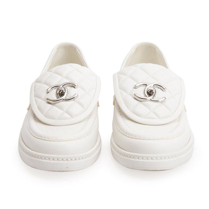 Chanel White Calfskin Leather Quilted CC Logo Loafer, Size 36
