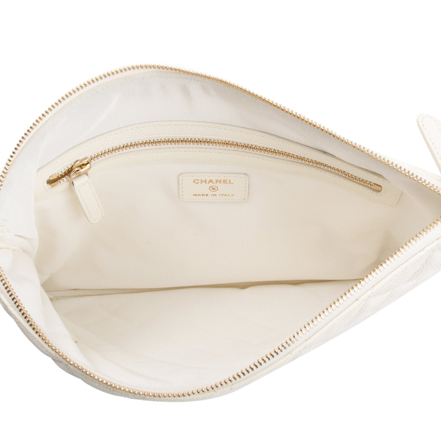 Chanel White Quilted Caviar Leather Medium O-Case Clutch