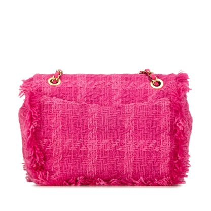 Chanel Wool Tweed Giant Logo Flap (SHG-QVYxbc)