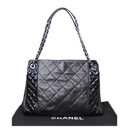 CHANEL CC Charm Quilted Lambskin Patent Leather Tote Bag Black