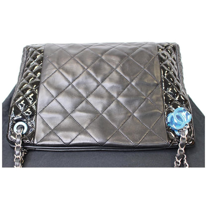 CHANEL CC Charm Quilted Lambskin Patent Leather Tote Bag Black