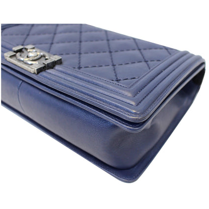 CHANEL New Medium Boy Flap Calfskin Double Stitch Shoulder Bag Navy