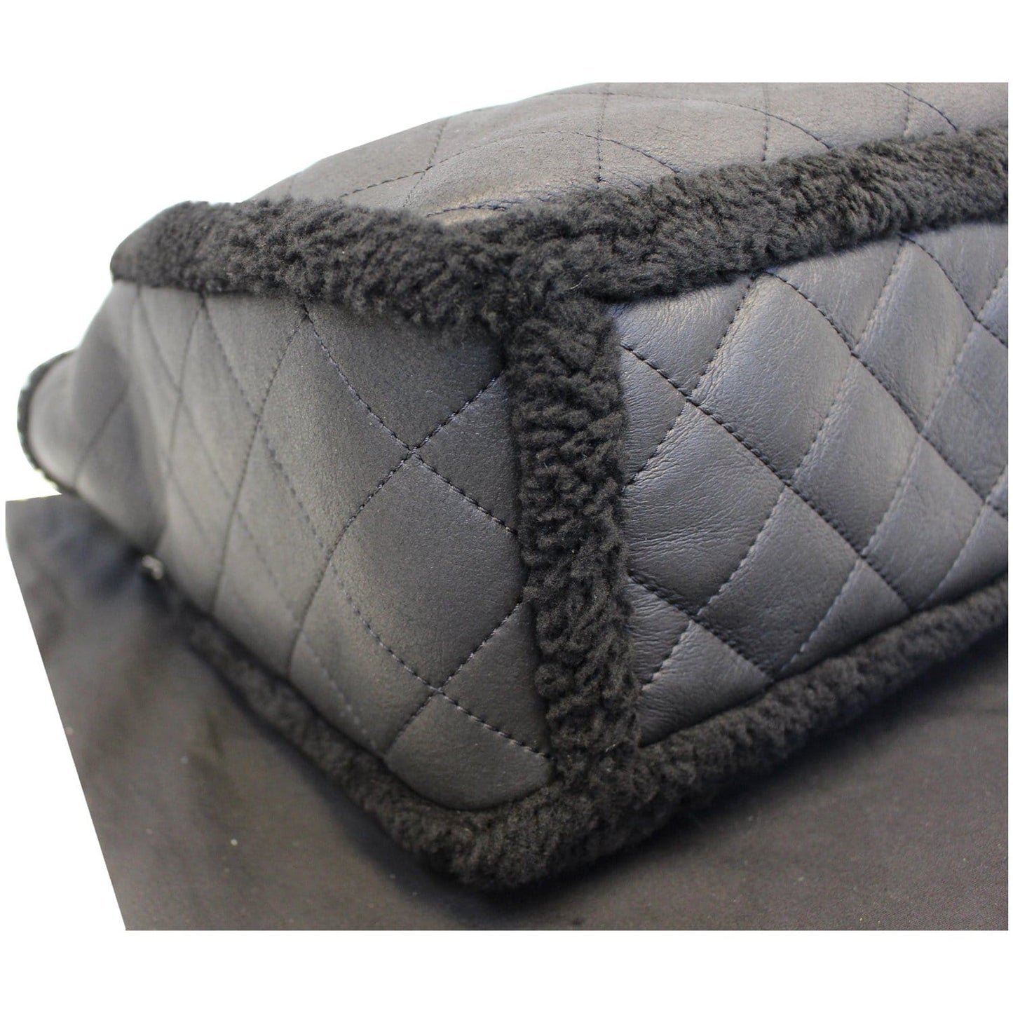 CHANEL Cozy CC Shearling and Lambskin Tote Bag Black