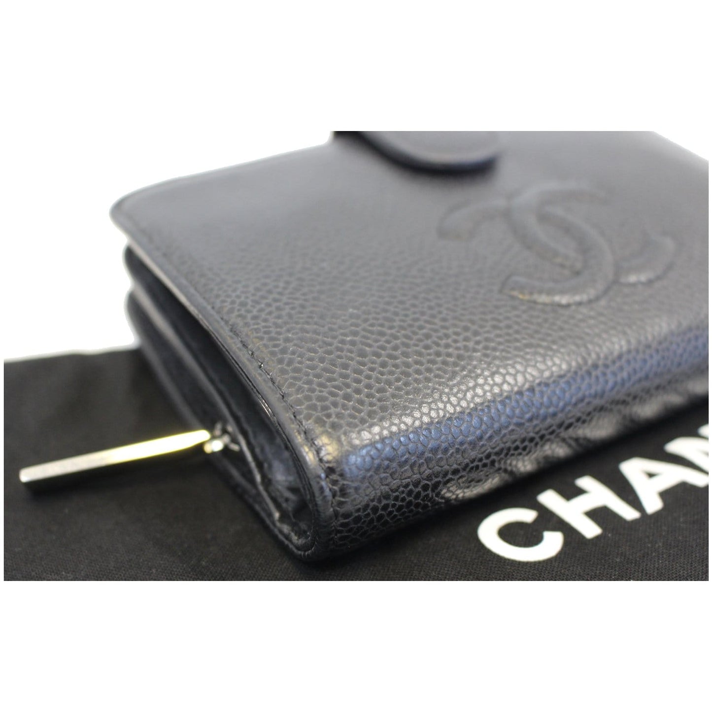 CHANEL CC Caviar Leather Bifold Wallet Black