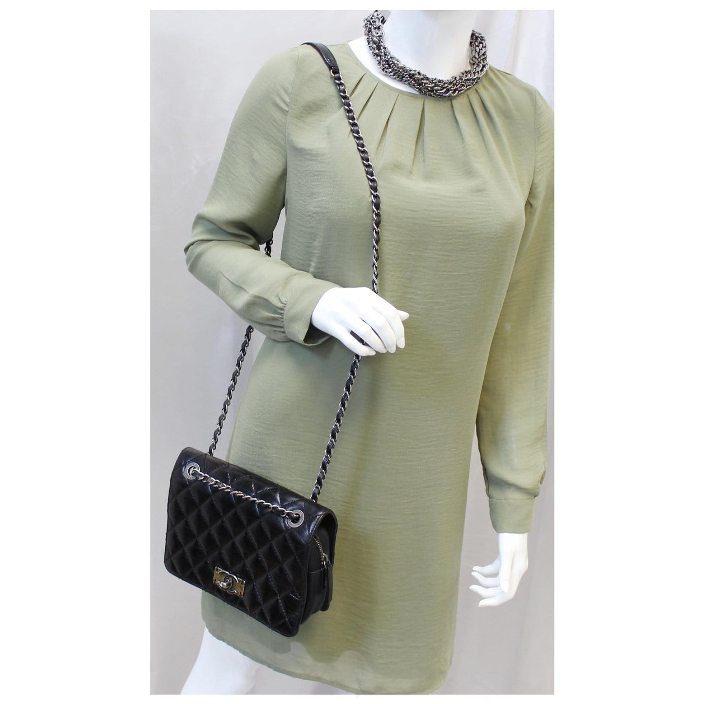 CHANEL CC Quilted Leather Flap Crossbody Bag Black