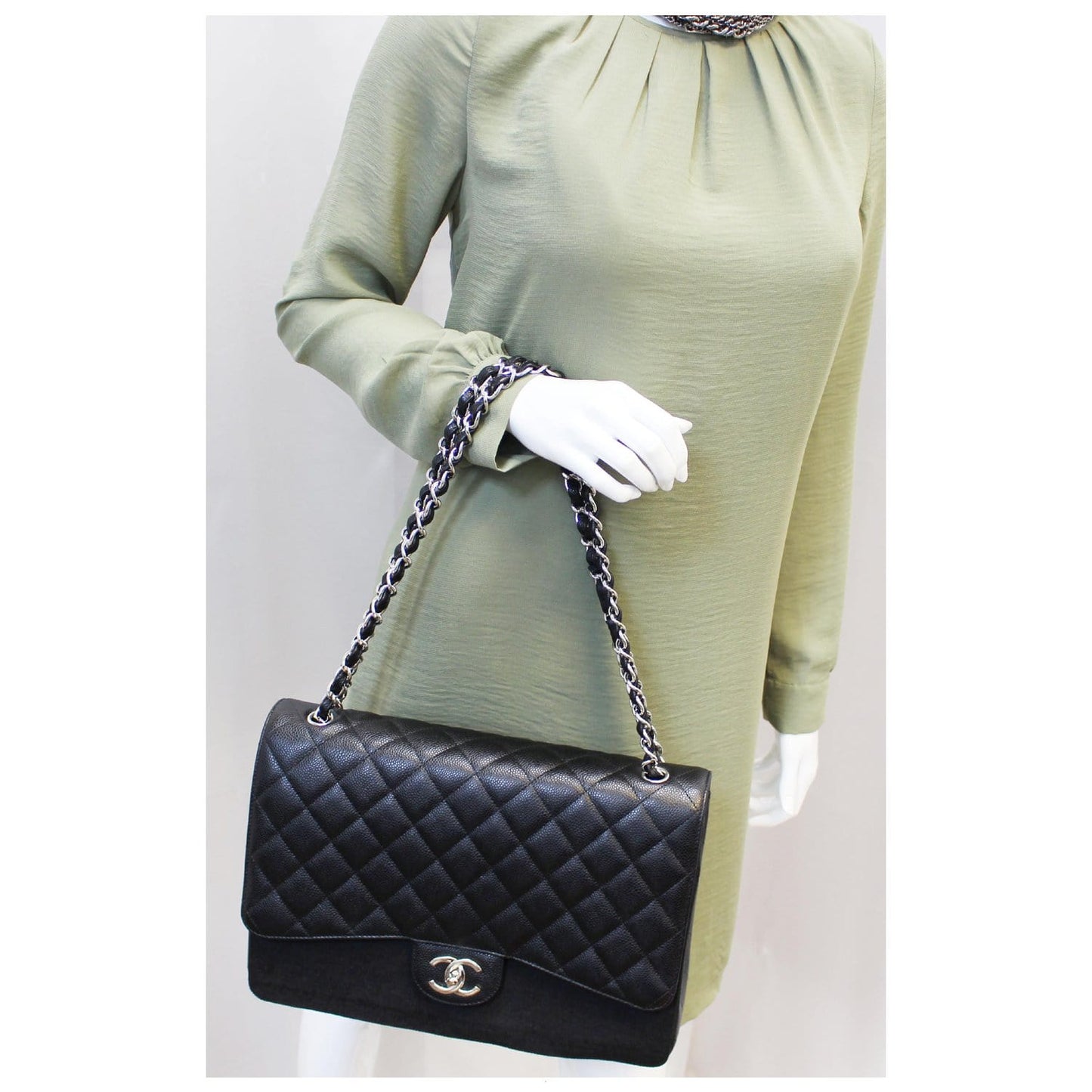 CHANEL Classic Maxi Jumbo Double Flap Caviar Leather Shoulder Bag