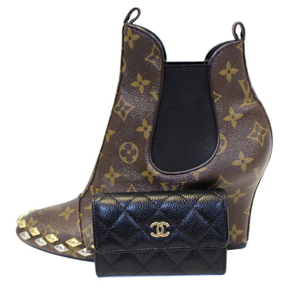 CHANEL Flap Caviar Leather Card Holder Black