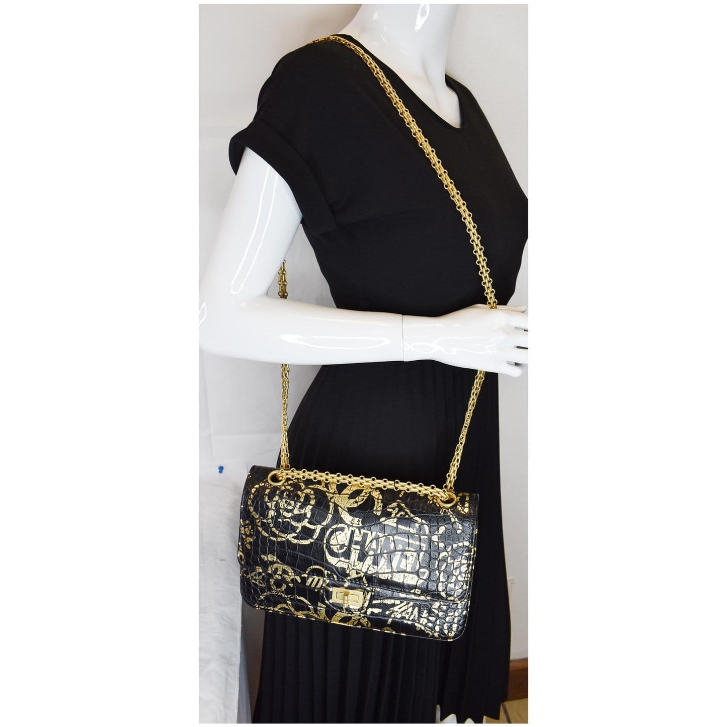 CHANEL Reissue 2.55 Flap Crocodile Embossed Graffiti Shoulder Bag Black