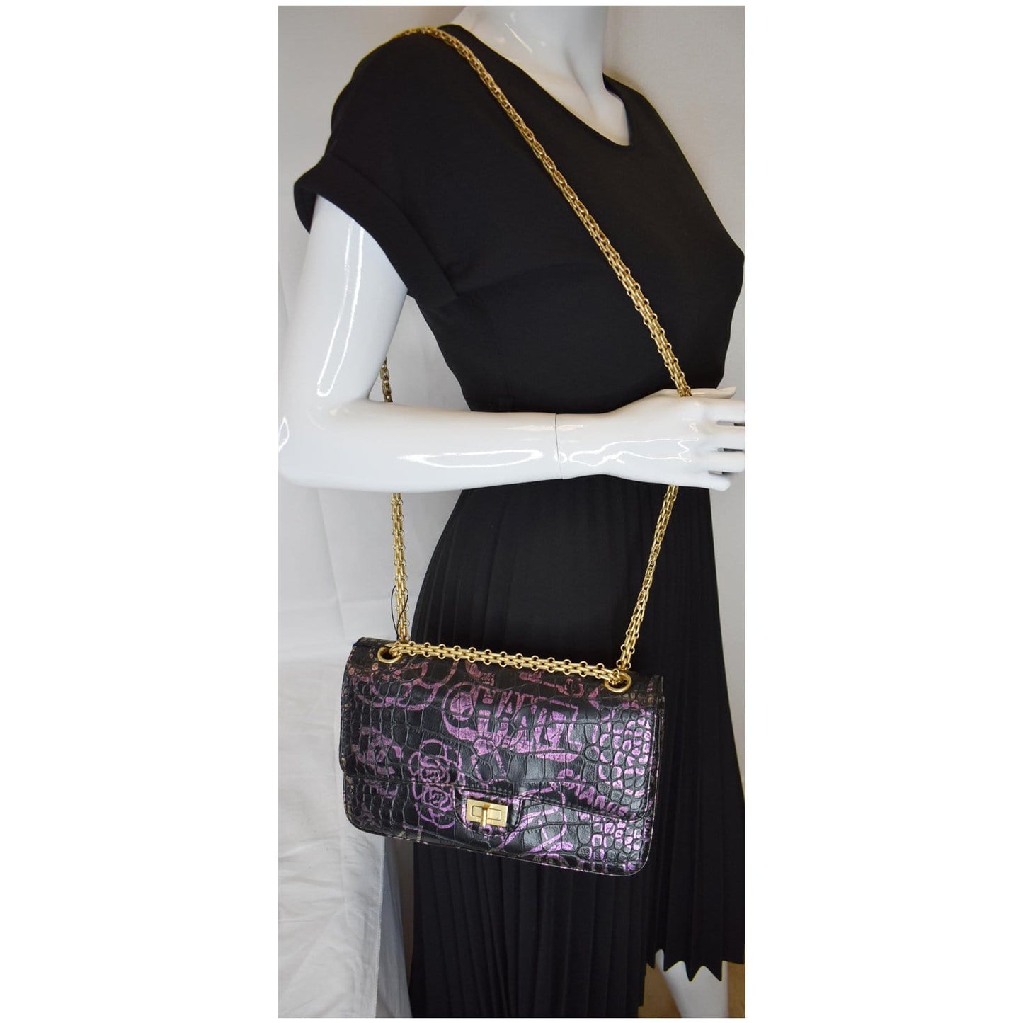 CHANEL Reissue 2.55 Flap Crocodile Embossed Graffiti Shoulder Bag Black